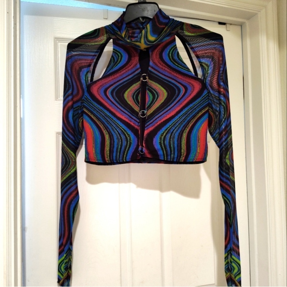 AFRM Vibrant Patterned Cut-Out Crop Top - Picture 4 of 4